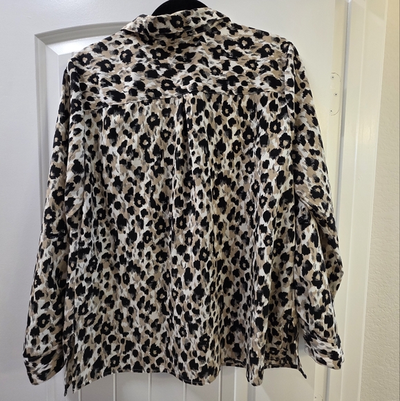 NY Collection Leopard Print Blouse Button-Up Utility Top 3/4 Roll Sleeves Large - Picture 4 of 11